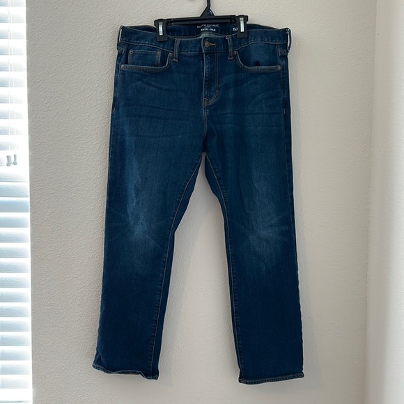 Banana Republic Travel Jean Mens 35x30 Slim Fit - Picture 1 of 4